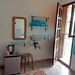 Tuthaliya Alloggio in famiglia Gelemiş