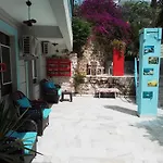 Tuthaliya Alloggio in famiglia Gelemiş