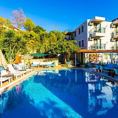 Tuthaliya Alloggio in famiglia Gelemiş