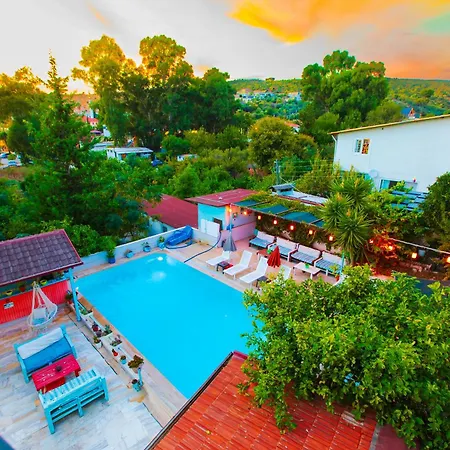 Tuthaliya Séjour chez l'habitant *